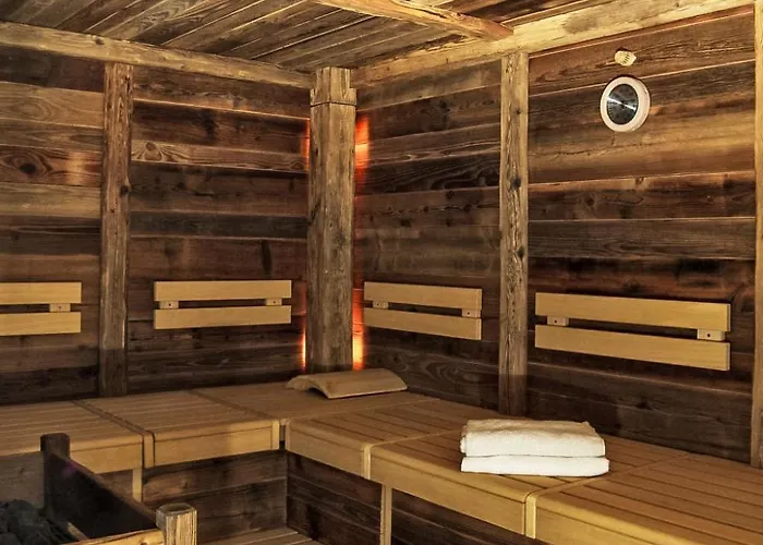 B21 By Interhome ロイカーバード