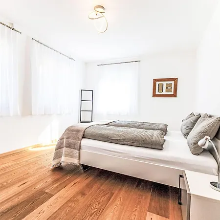 B21 By Interhome Apartman *