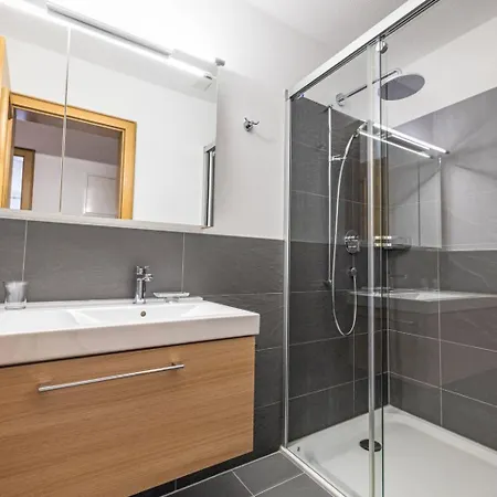 B21 By Interhome Apartman Leukerbad