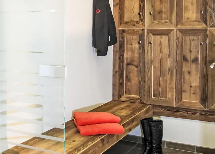 B21 By Interhome *